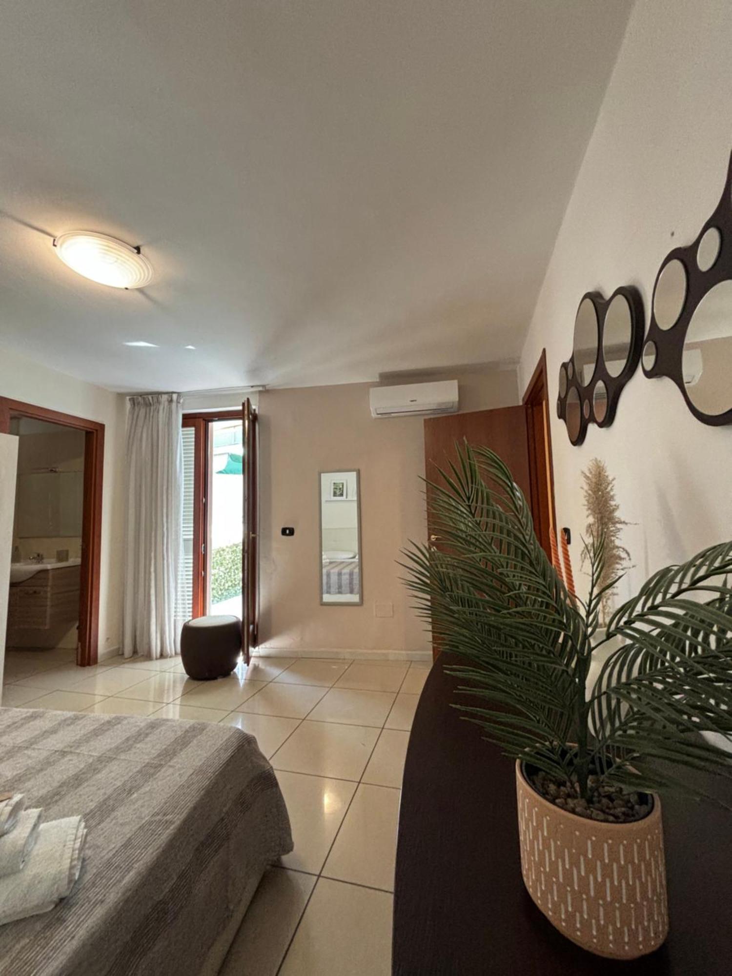 Le Muse Apartment Caserta Exterior photo